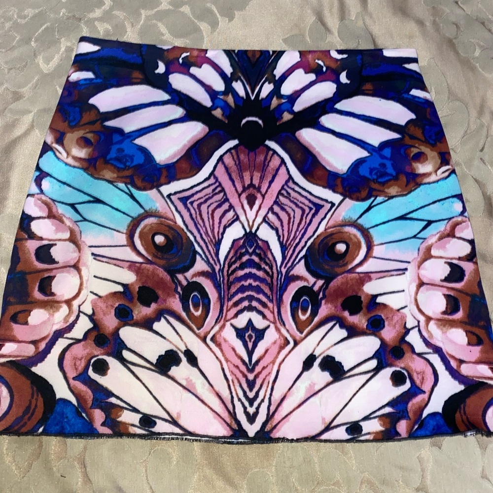 Bebe skirt